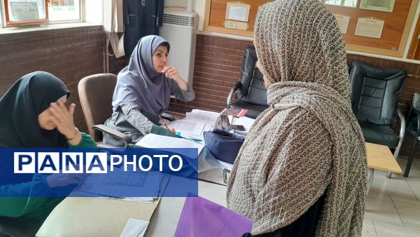 آغاز ثبت نام  دبیرستان میثاق منطقه تبادکان