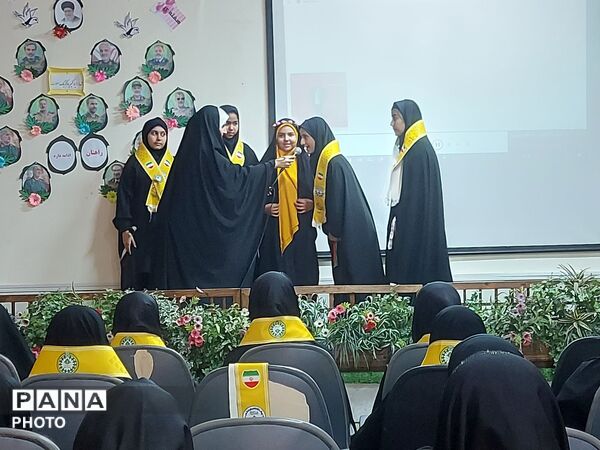 جشن جوانه‌ها در مدرسه شاهد مشکوة نور با حضور دانش‌آموزان پیشتاز