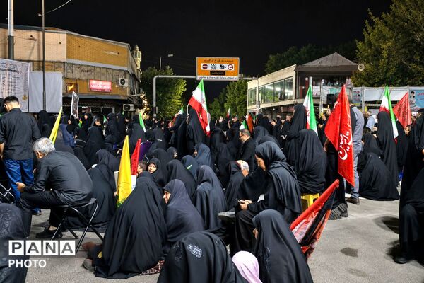 محرمِ داغدار؛ اشک مردم در سوگ سیدالشهدا(ع) و رهبر شهید انقلاب