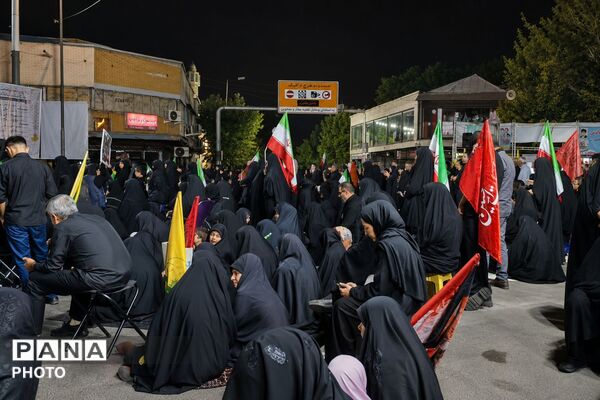 محرمِ داغدار؛ اشک مردم در سوگ سیدالشهدا(ع) و رهبر شهید انقلاب