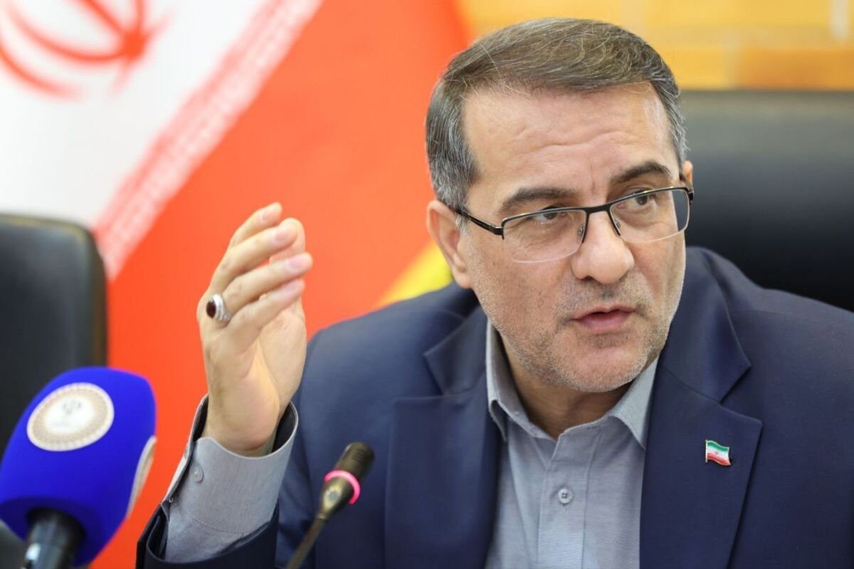 ستاد ارتقای فرهنگ سازمانی برگزار شد/ برخورد با کارمندی که با هموطن مقیم خارج بدرفتاری کرد