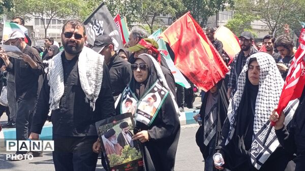 رستاخیز تاریخی لثارات خامنه ای در تهران