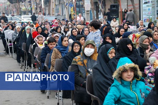 جشن خیابانی نیمه شعبان در شهر قیامدشت 