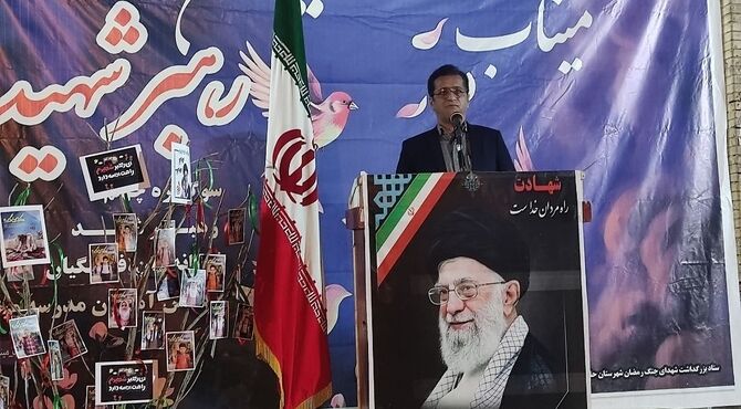 مدیرکل آموزش و پرورش هرمزگان در جمع مردم حاجی‌آباد