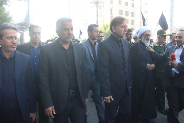مراسم تشییع پیکر پنج شهید گمنام در بوشهر