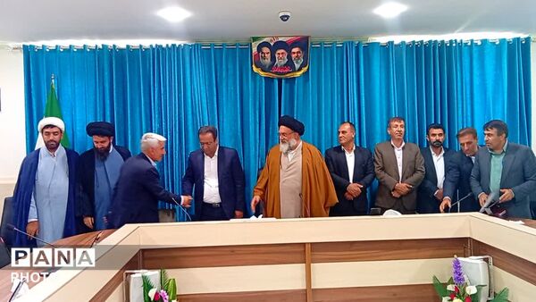 دیدار با نماینده ولی فقیه در استان 