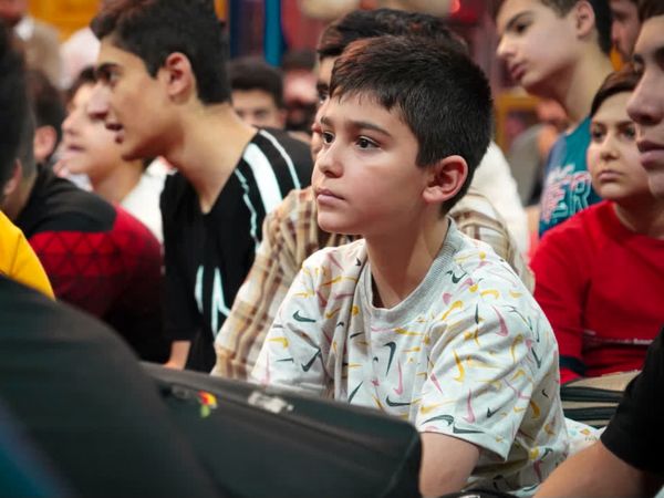 جلوه‌ای از اعتکاف دانش‌آموزی در مسجد امام علی‌بن‌ابی‌طالب (ع)