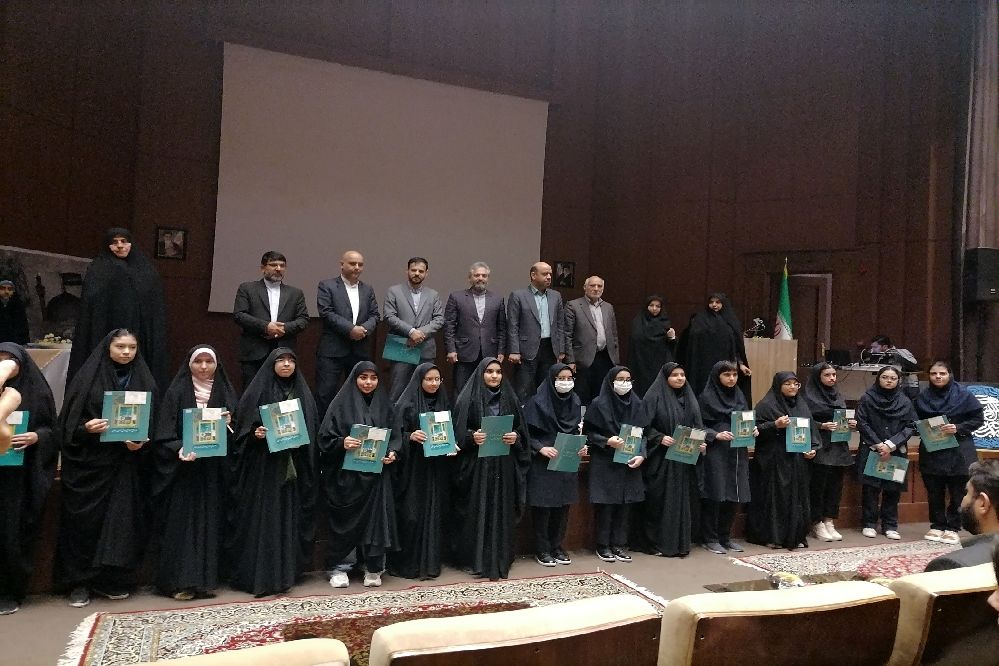 دانش‌آموزان نخبه امروز مدیران شهری و کشوری آینده هستند