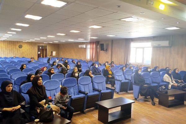 کارگاه آموزشی مراقبین و رابطین سلامت با محوریت آنفلونزا، تغذیه سالم، دخانیات