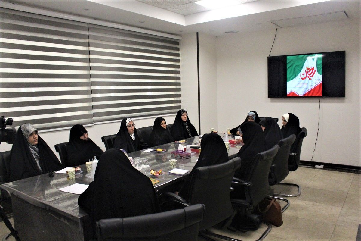 محفل شعر بانوان «رحیل» ویژه کودکان شهید 