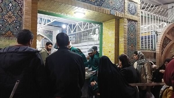 مسجد مرتضوی ارگ میزبان مردم در شب میلاد حضرت مهدی (ع) 
