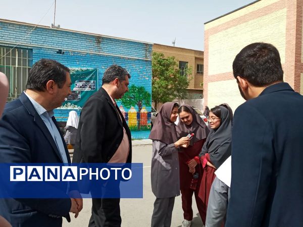 بازدید معاون پرورشی اداره آموزش و پرورش شهرستانهای تهران از نزدیک با مشکلات و چالش های مدرسه شهید رستمی