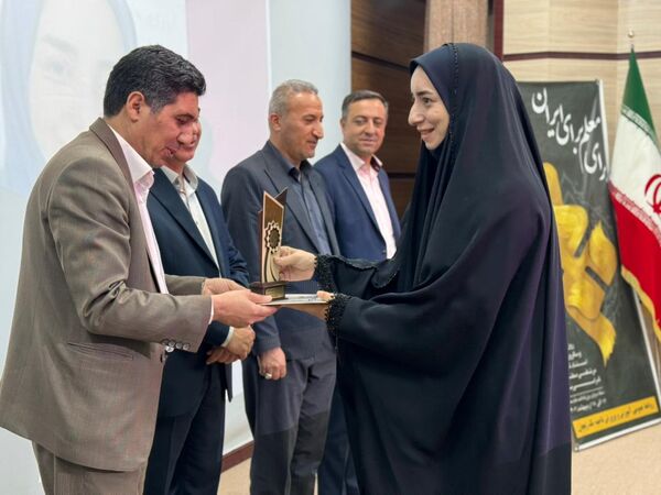 همایش بزرگداشت مقام معلم آموزش و پرورش ناحیه یک زنجان