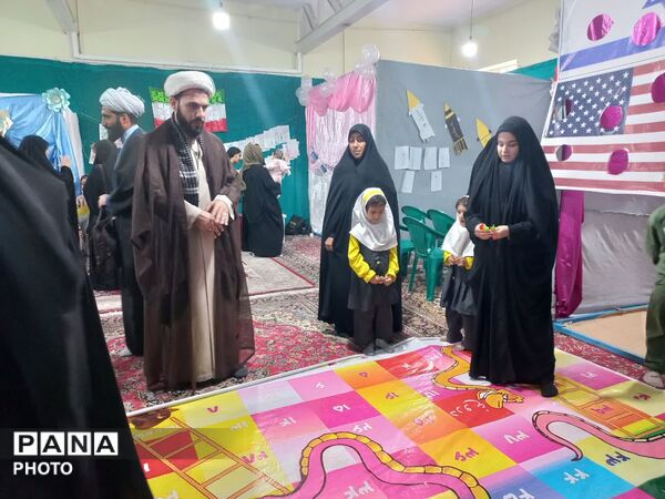  رنگین‌کمانِ ذهن در میدانِ مشقِ مبارزه شهر لالجین 