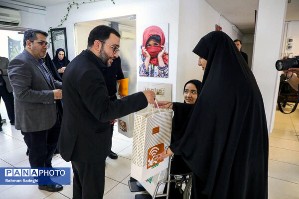 بازدید رییس کانون پرورش فکری کودکان و نوجوانان از پانا به مناسبت روز خبرنگار