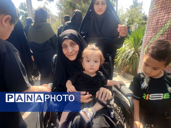 تشییع شهید مدافع امنیت همزمان با روز ملی حجاب در نیشابور