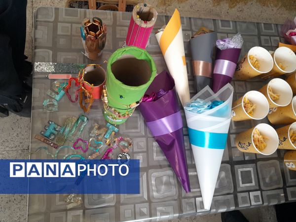 جشنواره فرهنگی هنری "امید فردا" در دبیرستان شاهد فیض ناحیه ۳ شیراز