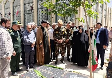 تجدید میثاق با «خرمشهرها» در جوار لاله‌های سرخ شهریار