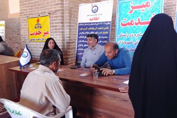 میز خدمت در مسجد جامع شهرستان نیشابور 