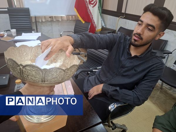 برگزاری انتخابات  مجلس شورای دانش‌آموزی ناحیه ۳شیراز 