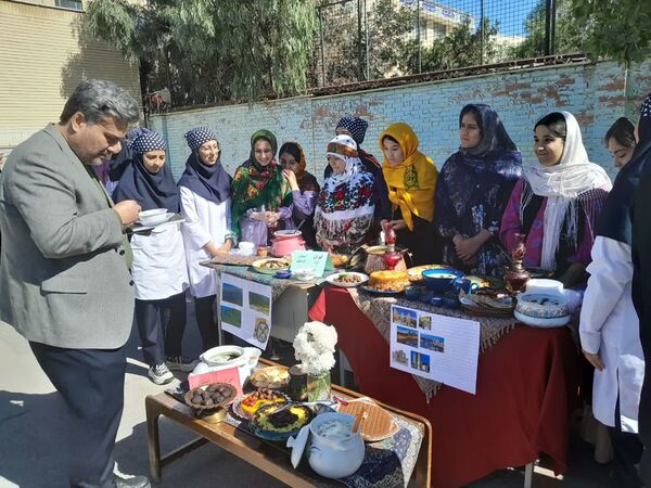 جشنواره نان و غذا‌های اقوام ایرانی و ملل 