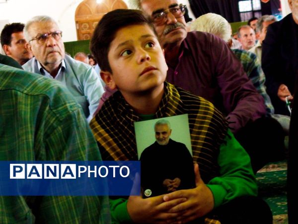 نماز جمعه ای با رنگ خون شهید در کاشمر