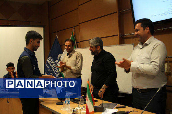 حضور مدیر عامل خبرگزاری پانا در جمع دانش آموز خبرنگاران خراسان شمالی