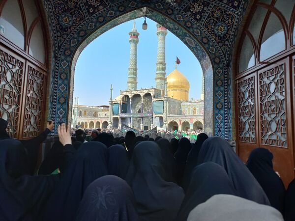 دسته عزاداری بانوان قم در سالروز شهادت امام رضا(ع)