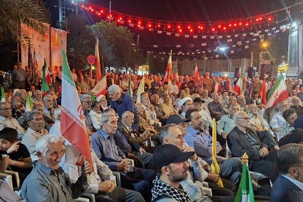 حضور پرشور مردم گرمسار در تجمعات شبانه با محوریت انسجام ملی