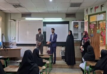 اجتماع یادگیری معلمان ابتدایی پاکدشت، فرصتی برای تبادل تجربه و ارتقای کیفیت آموزش