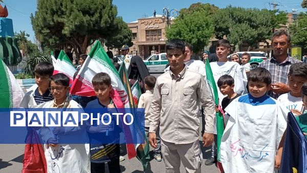 خروش دانش‌آموزان کفن پوش در آذربایجان شرقی