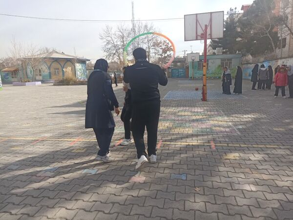 مسابقات ورزشی پدر دختری به مناسبت روز پدر