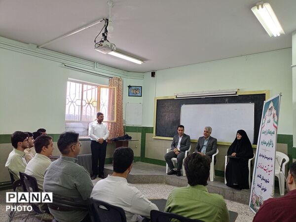 ادامه فعالیت پروژه مهر در دبیرستان نمونه شهید آیت‌الله خامنه‌ای 