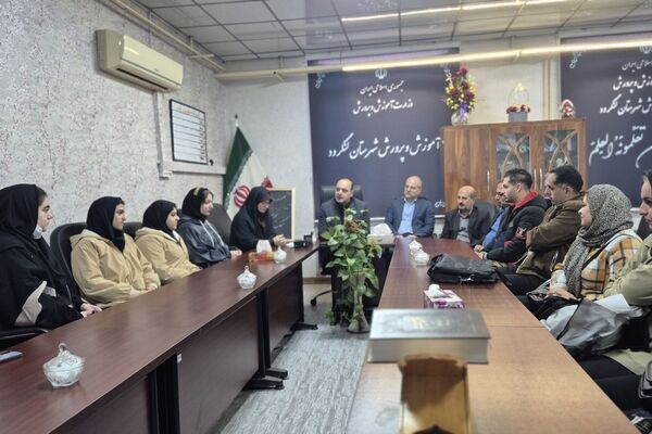 درخشش دختران کتاب‌نوش لنگرود در مسیر همایش کشوری