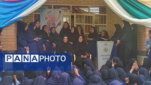 جشن سپاس معلم در دبیرستان قلم چی ۲