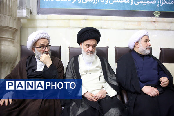 مراسم بزرگداشت شهدای خدمت در حرم حضرت معصومه(س)