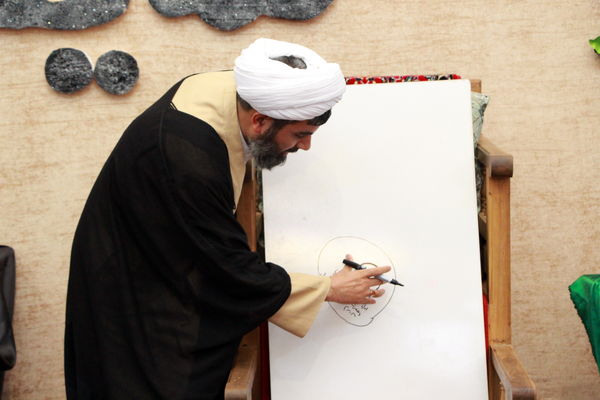 برگزاری حلقه‌های معرفتی صالحین در اعتکاف دانش‌آموزی فهرج