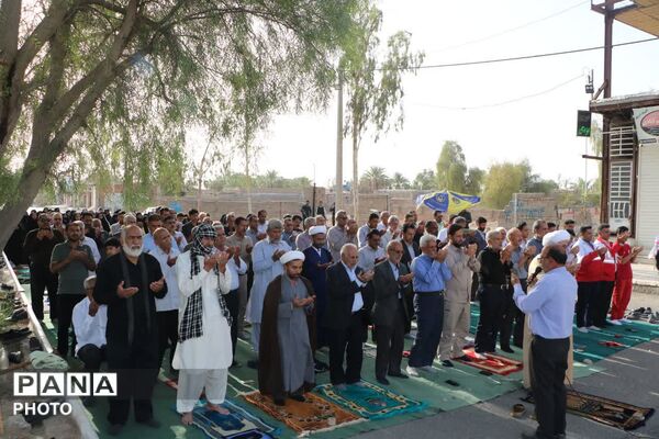 شکوه بندگی در عید قربان؛ فهرج یکپارچه غرق در نیایش شد