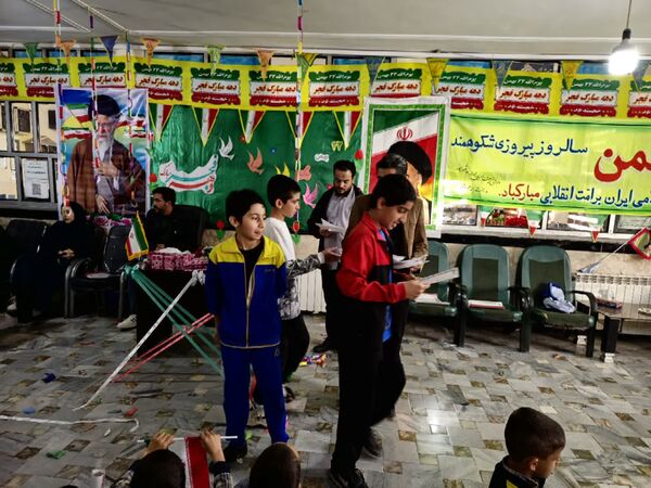 آیین جشن باشکوه چهل و ششمین سالگرد پیروزی انقلاب در مدرسه ۱۷ شهریور یاسوج