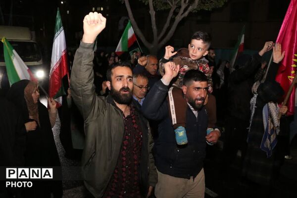 راهپیمایی شب پنجاهم مردم غیور محمدشهر کرج