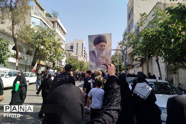  از صباشهر تا مصلای تهران؛ بدرقه‌ای عاشقانه برای رهبر شهید