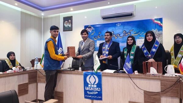 تجلیل از خبرنگاران برتر شهرستان جم