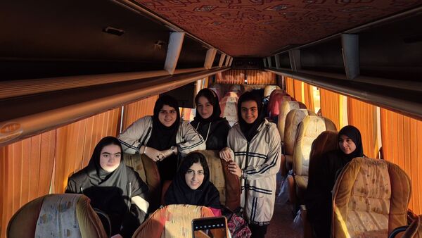 درخشش دختران کتاب‌نوش لنگرود در مسیر همایش کشوری