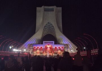 برپایی کشتی سفینه النجاه در میدان آزادی