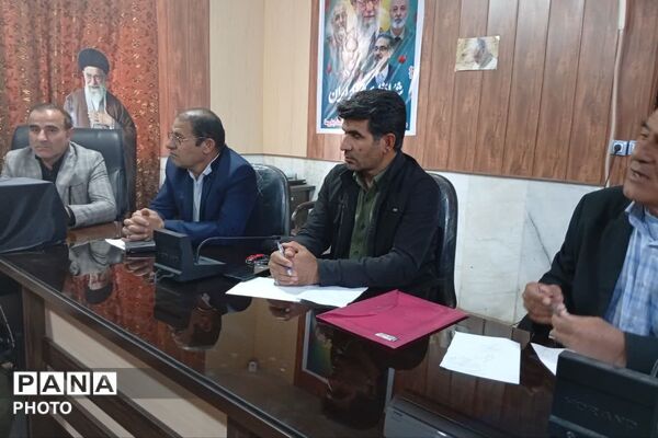 جلسه شورای آموزش و پرورش اسکان نوروزی اضطراری بامحوریت آموزش وپرورش و ادامه روندآموزش در فضای مجازی