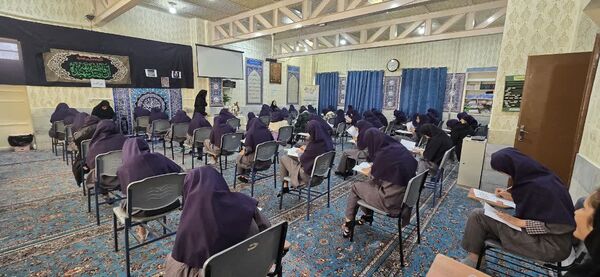 برگزاری مرحله اول آزمون جامع در دبیرستان رضوان