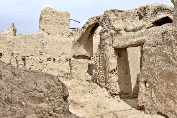 قلعه باستانی ایزدخواست؛ نخستین بنای طبقاتی دنیا