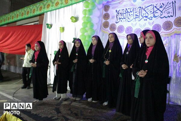 همدان غرق در نور و شادی میلاد پیامبر اکرم(ص)
