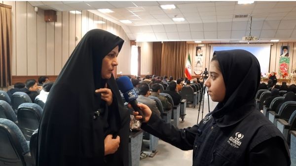 اولین نشست روسای تشکل‌های دانش‌آموزی مدارس سمپاد استان در دبیرستان فرزانگان ۲دوره دوم ناحیه۷ مشهد 