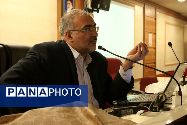 تقدیر از دانش‌آموزخبرنگاران برگزیده رویداد «فرزندان انقلاب» در قم